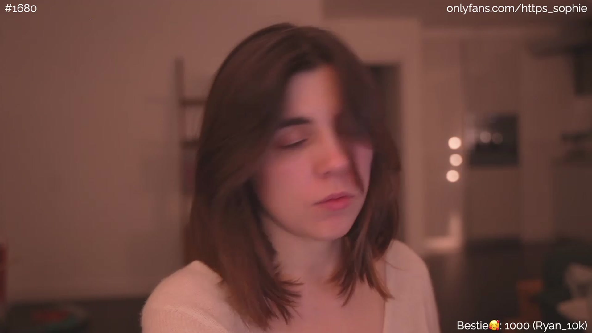 Gallery image thumbnail from phyllo_sophie's myfreecams stream on, 06/25/2023, 24:53 image 14 of 20