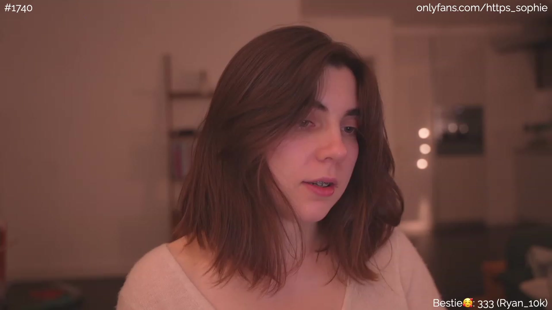Gallery image thumbnail from phyllo_sophie's myfreecams stream on, 06/25/2023, 24:53 image 9 of 20