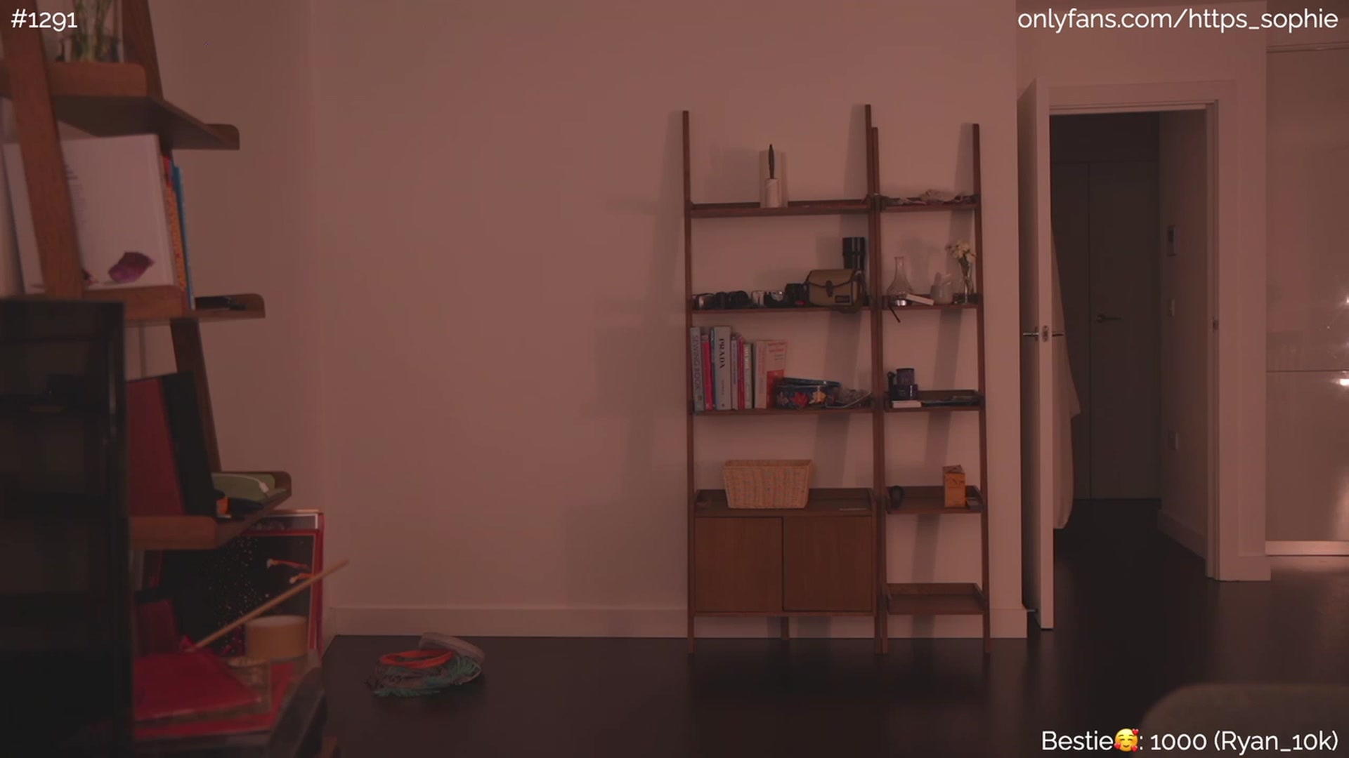 Gallery image thumbnail from phyllo_sophie's myfreecams stream on, 06/25/2023, 03:13 image 9 of 20