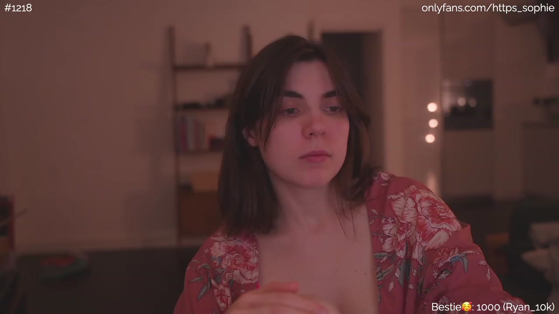 Gallery image thumbnail from phyllo_sophie's myfreecams stream on, 06/25/2023, 03:13 image 14 of 20