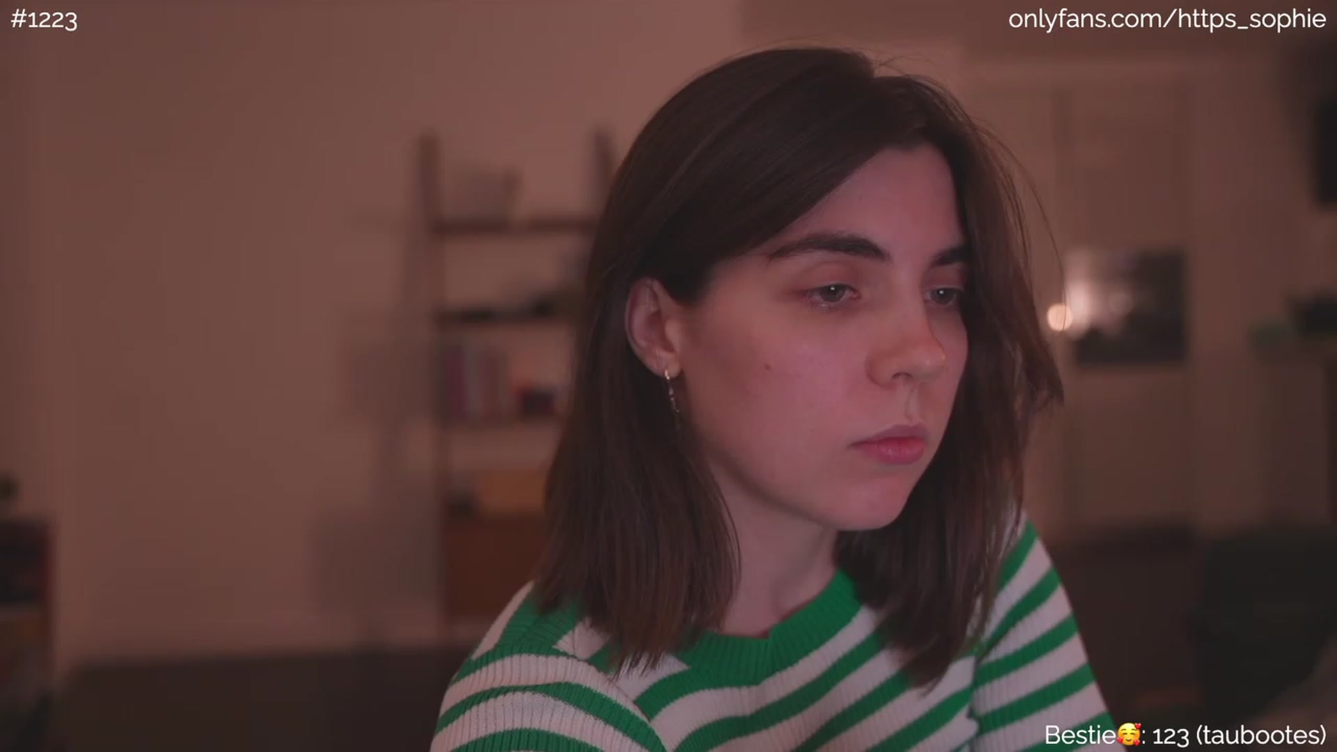 Gallery image thumbnail from phyllo_sophie's myfreecams stream on, 06/27/2023, 23:47 image 11 of 20