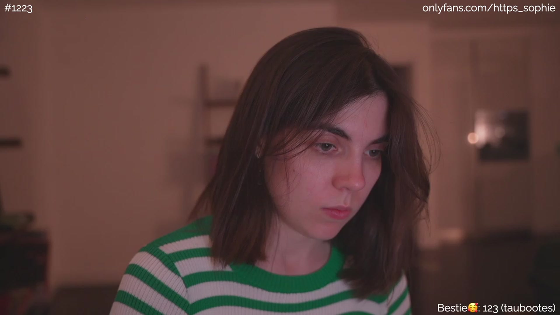 Gallery image thumbnail from phyllo_sophie's myfreecams stream on, 06/28/2023, 24:19 image 4 of 20