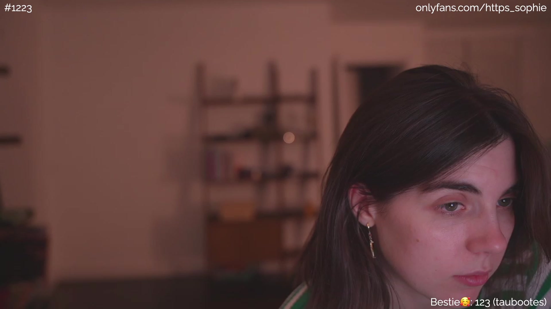 Gallery image thumbnail from phyllo_sophie's myfreecams stream on, 06/28/2023, 24:19 image 7 of 20