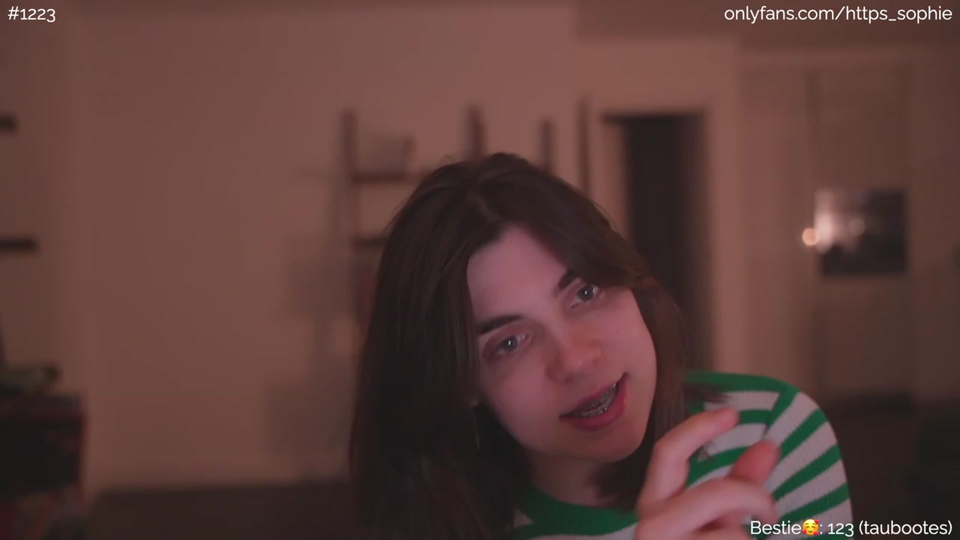 Gallery image thumbnail from phyllo_sophie's myfreecams stream on, 06/28/2023, 24:19 image 8 of 20