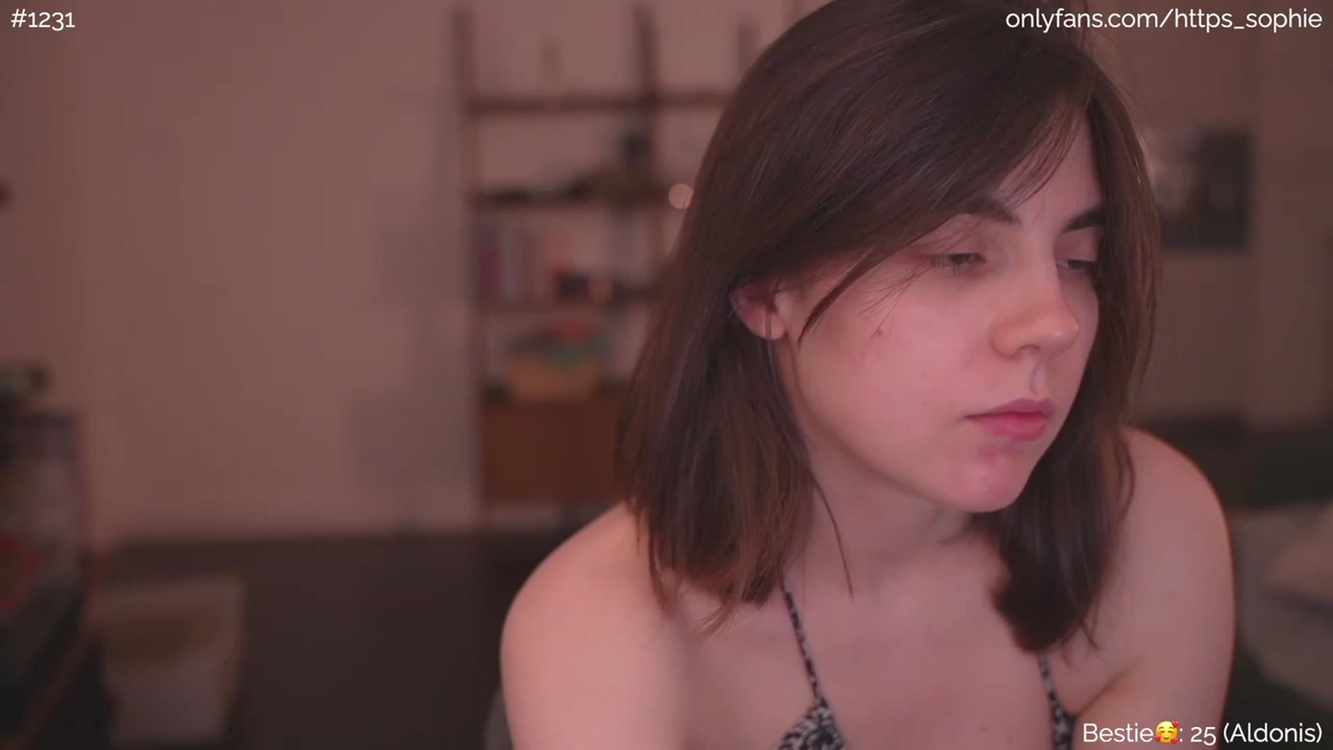Gallery image thumbnail from phyllo_sophie's myfreecams stream on, 06/29/2023, 24:59 image 19 of 20