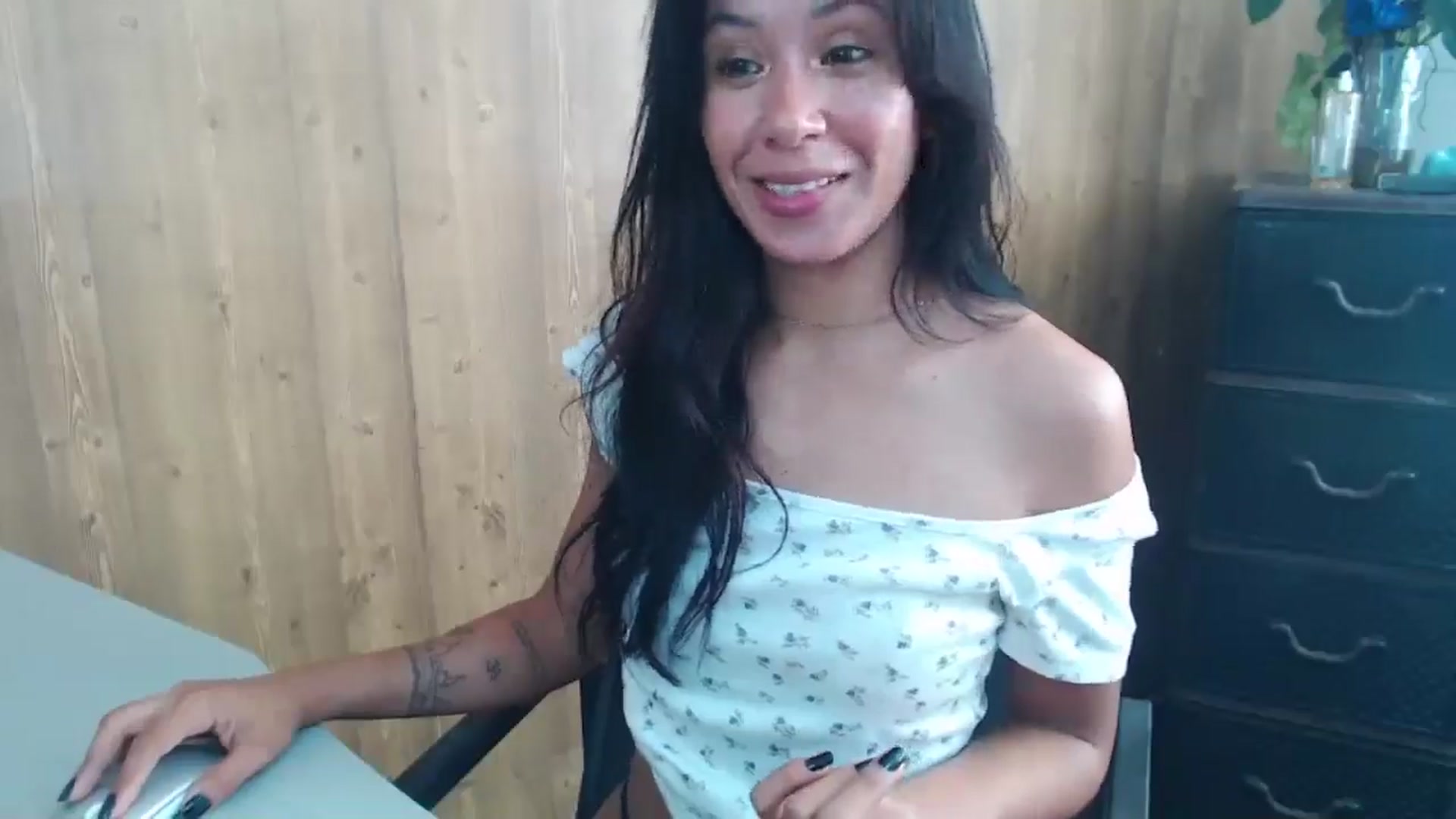 Gallery image thumbnail from pielmorena19's myfreecams stream on, 03/19/2026, 13:42 image 13 of 20