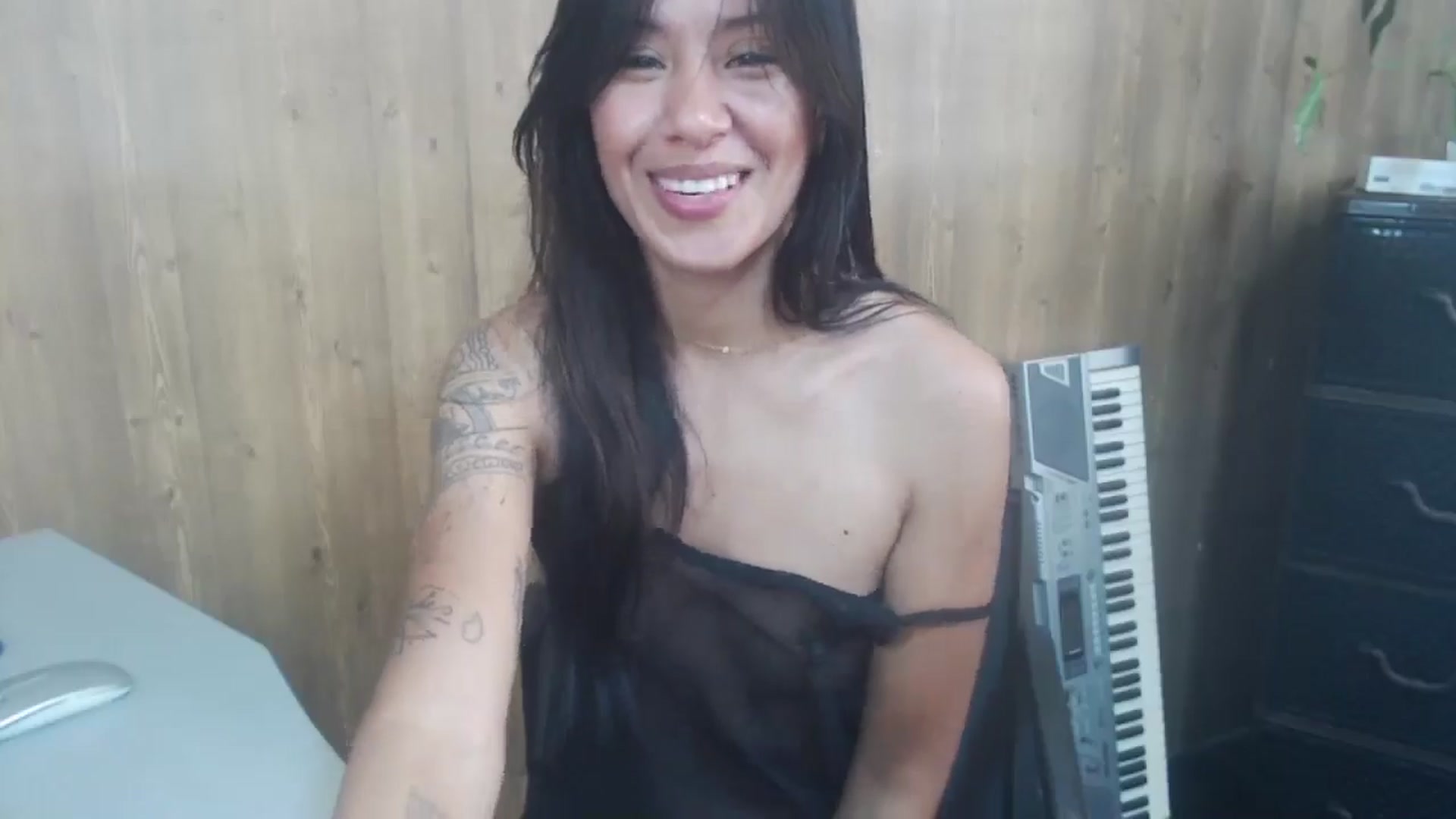 Gallery image thumbnail from pielmorena19's myfreecams stream on, 04/16/2026, 15:02 image 19 of 20