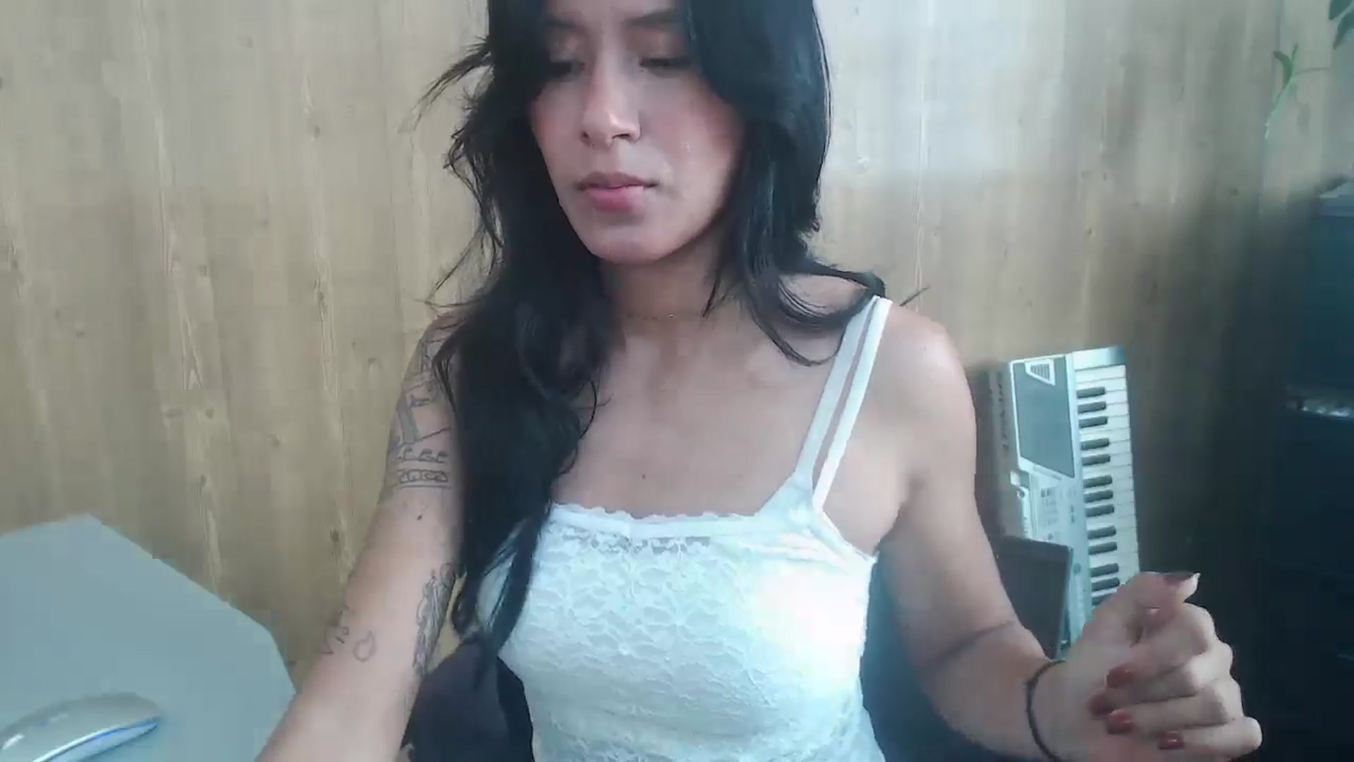 Gallery image thumbnail from pielmorena19's myfreecams stream on, 04/29/2026, 13:32 image 17 of 20