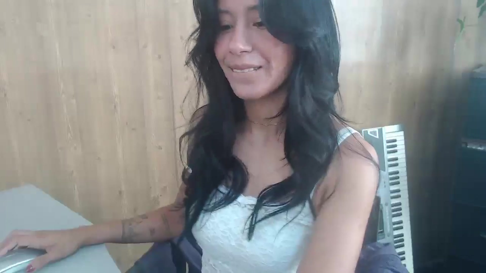 Gallery image thumbnail from pielmorena19's myfreecams stream on, 04/29/2026, 13:32 image 7 of 20