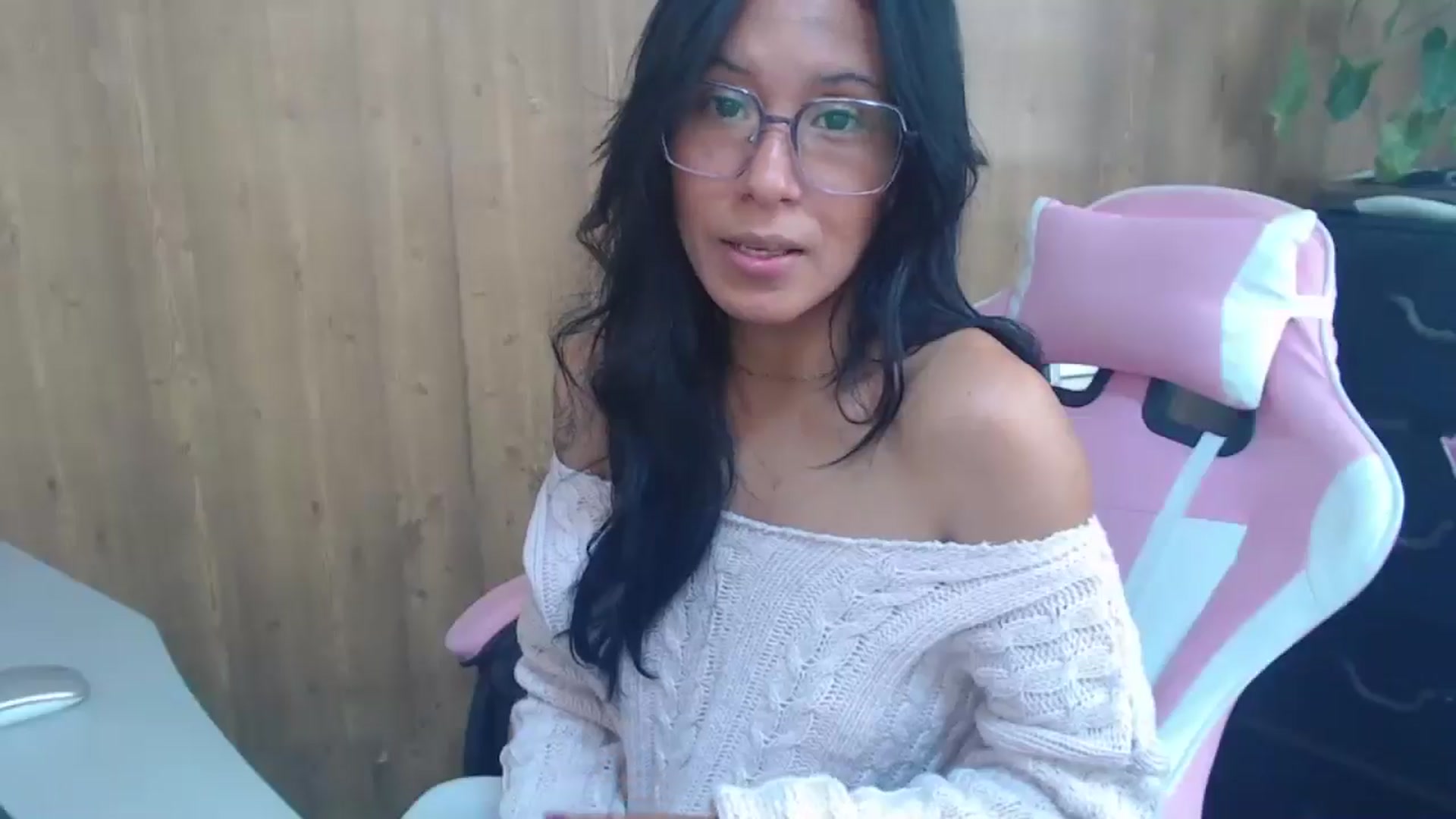 Gallery image thumbnail from pielmorena19's myfreecams stream on, 05/06/2026, 15:46 image 12 of 20