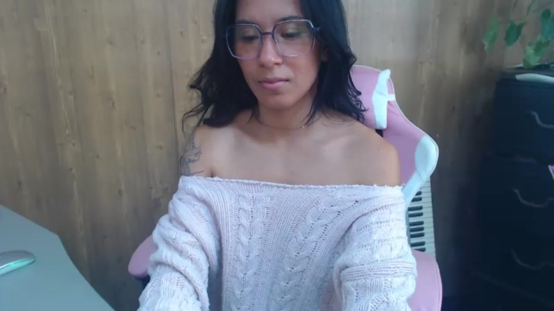 Gallery image thumbnail from pielmorena19's myfreecams stream on, 05/06/2026, 15:46 image 9 of 20