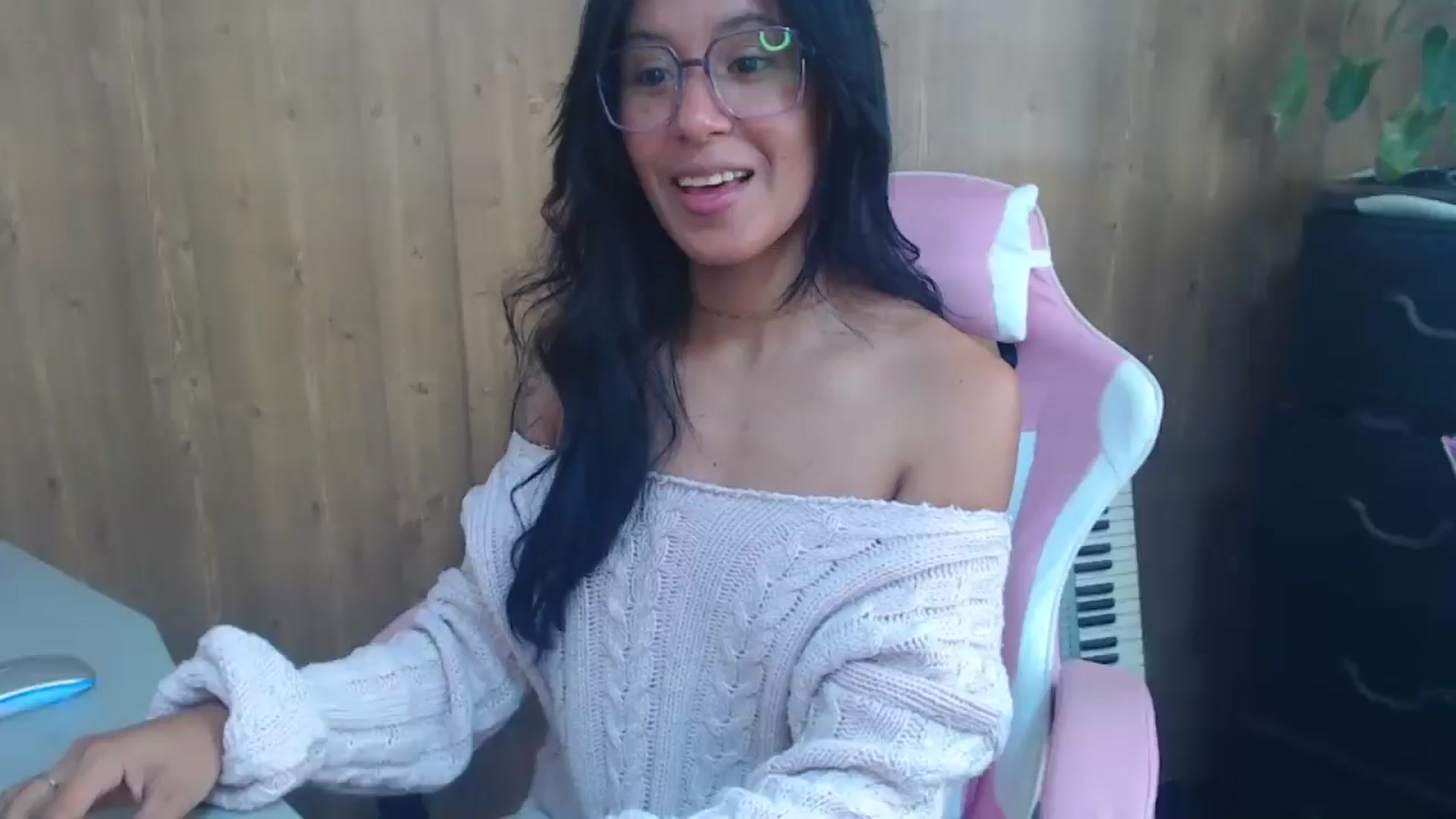 Gallery image thumbnail from pielmorena19's myfreecams stream on, 05/06/2026, 15:46 image 10 of 20