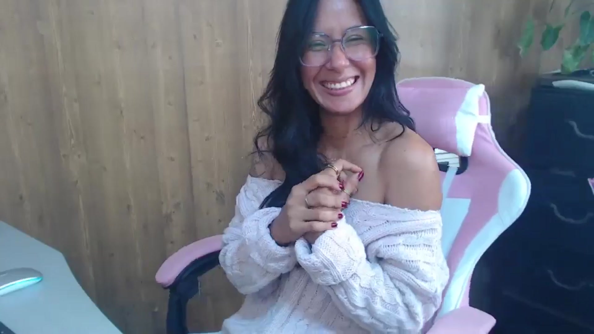 Gallery image thumbnail from pielmorena19's myfreecams stream on, 05/06/2026, 15:46 image 11 of 20