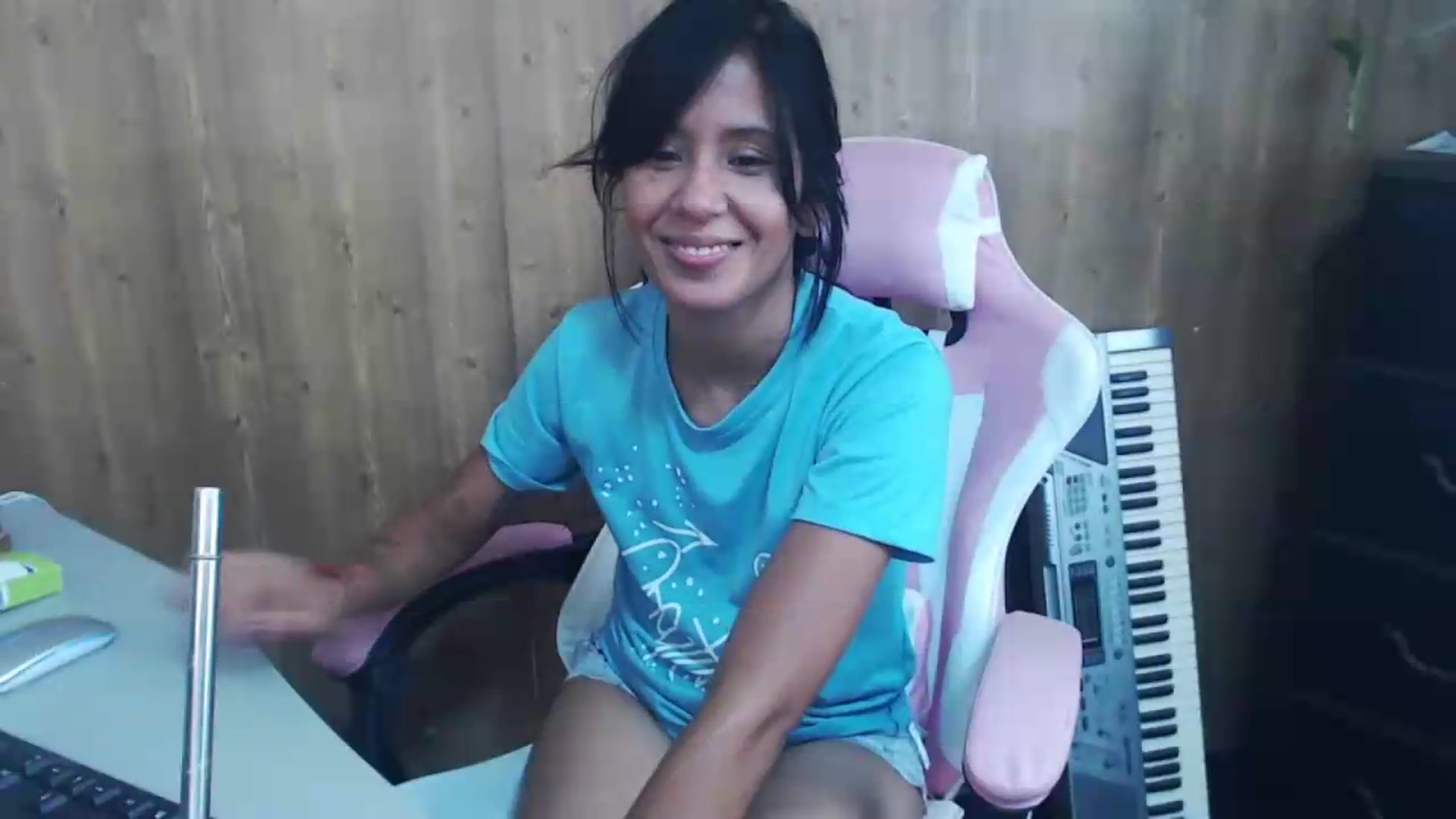 Gallery image thumbnail from pielmorena19's myfreecams stream on, 05/09/2026, 16:44 image 14 of 20