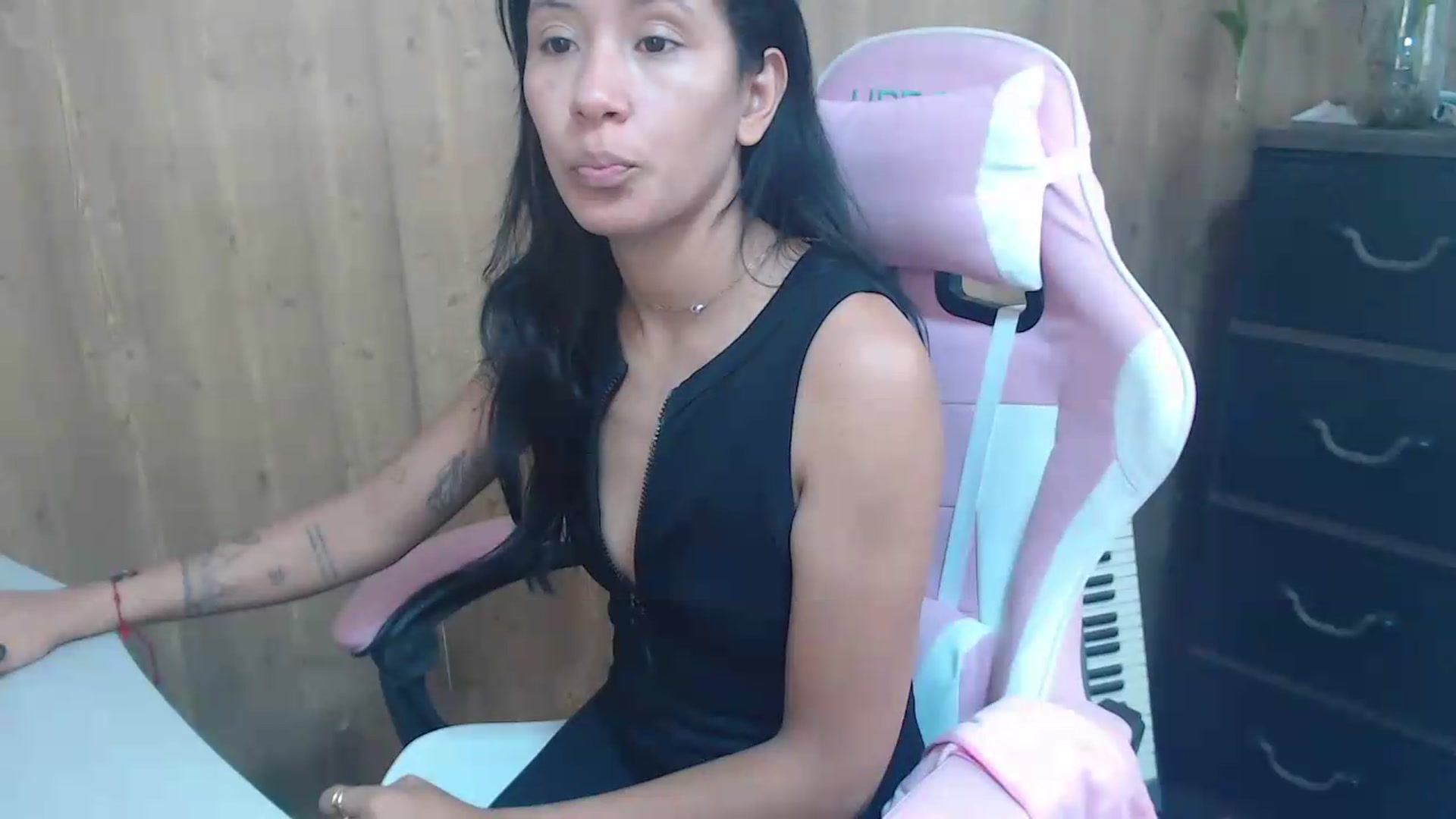 Gallery image thumbnail from pielmorena19's myfreecams stream on, 05/12/2026, 14:08 image 10 of 20