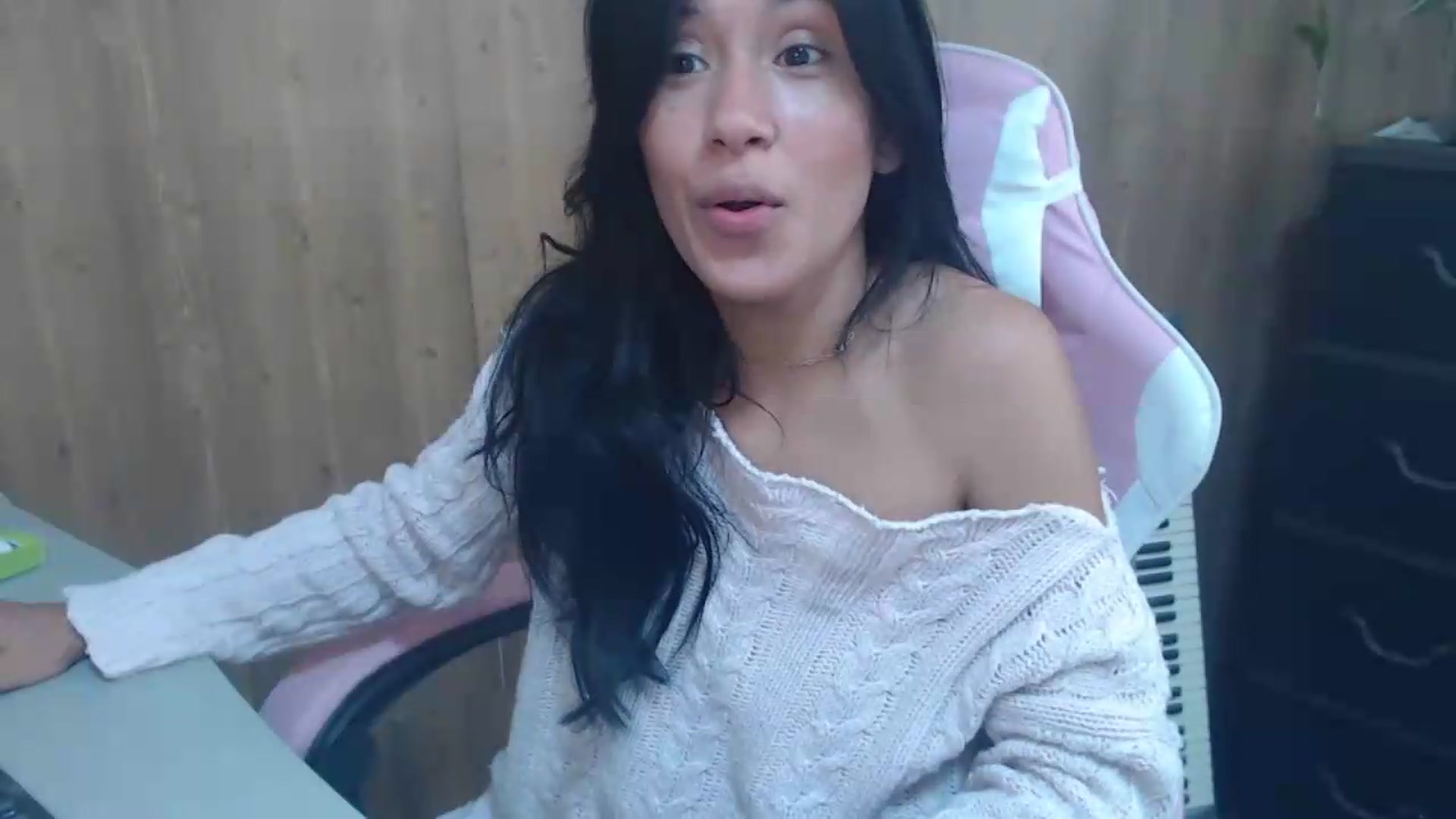 Gallery image thumbnail from pielmorena19's myfreecams stream on, 05/12/2026, 14:08 image 19 of 20
