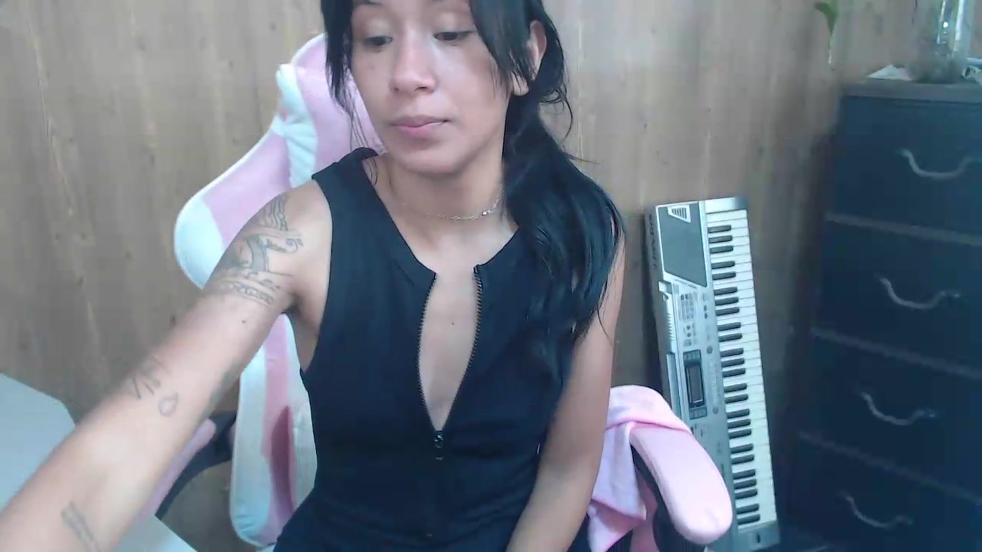 Gallery image thumbnail from pielmorena19's myfreecams stream on, 05/12/2026, 14:08 image 5 of 20