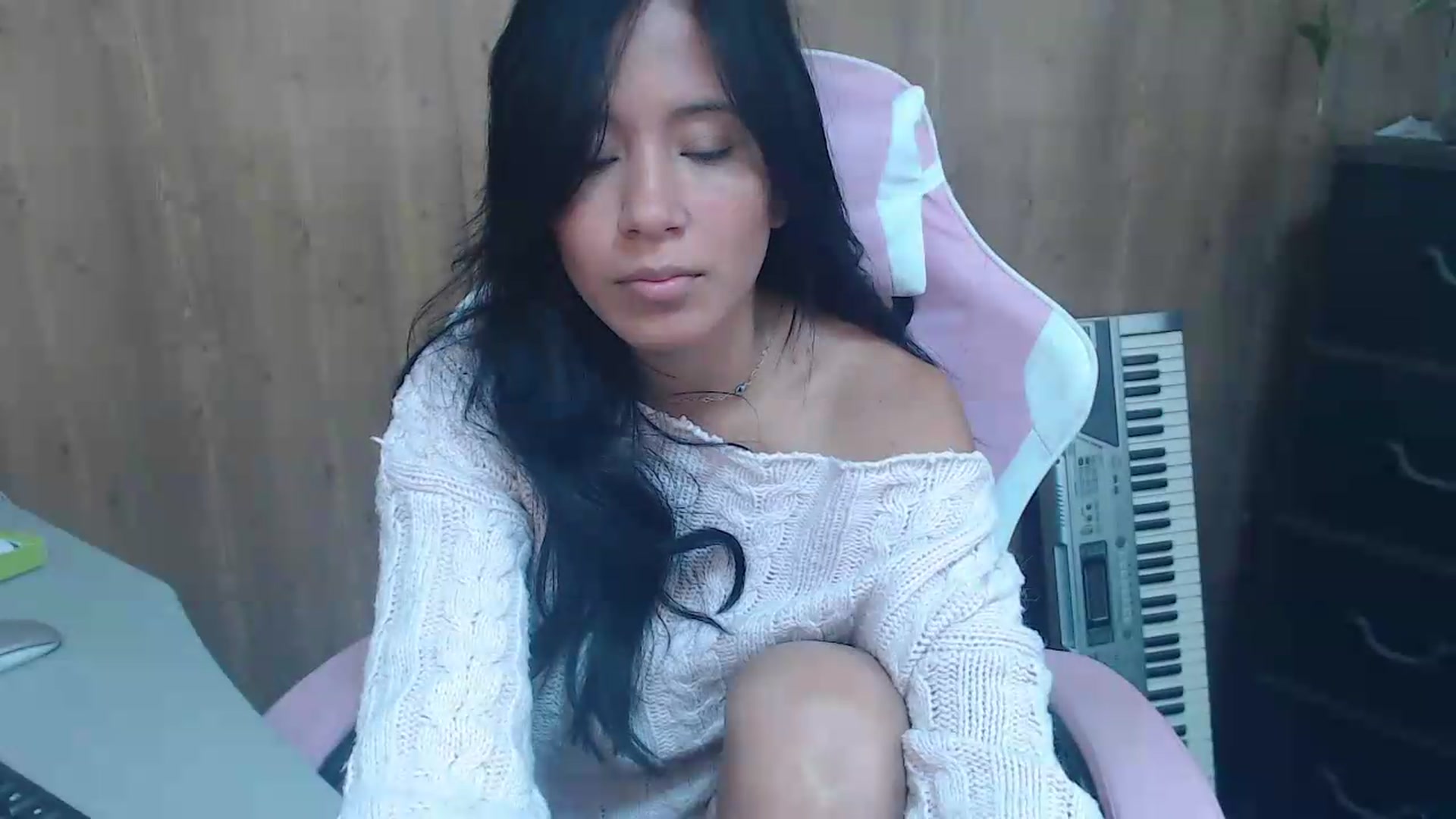 Gallery image thumbnail from pielmorena19's myfreecams stream on, 05/12/2026, 14:08 image 14 of 20