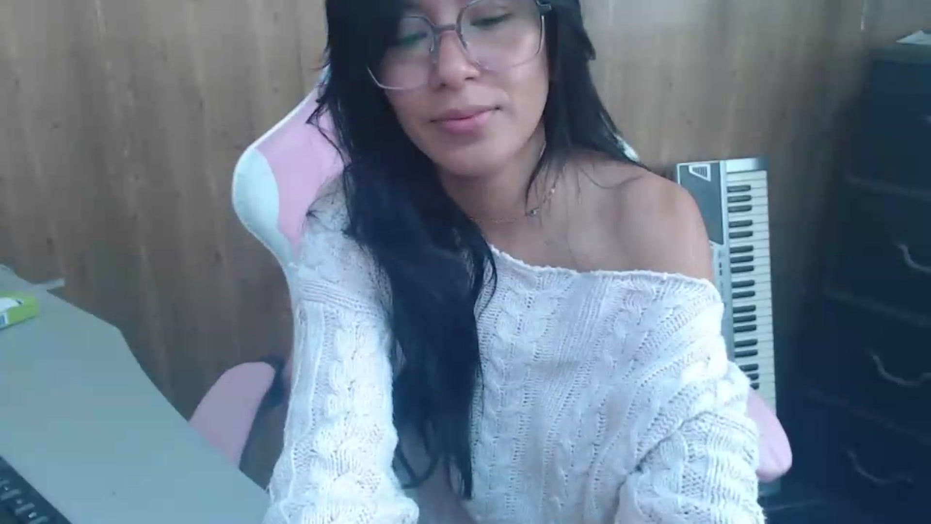 Gallery image thumbnail from pielmorena19's myfreecams stream on, 05/12/2026, 14:54 image 15 of 20