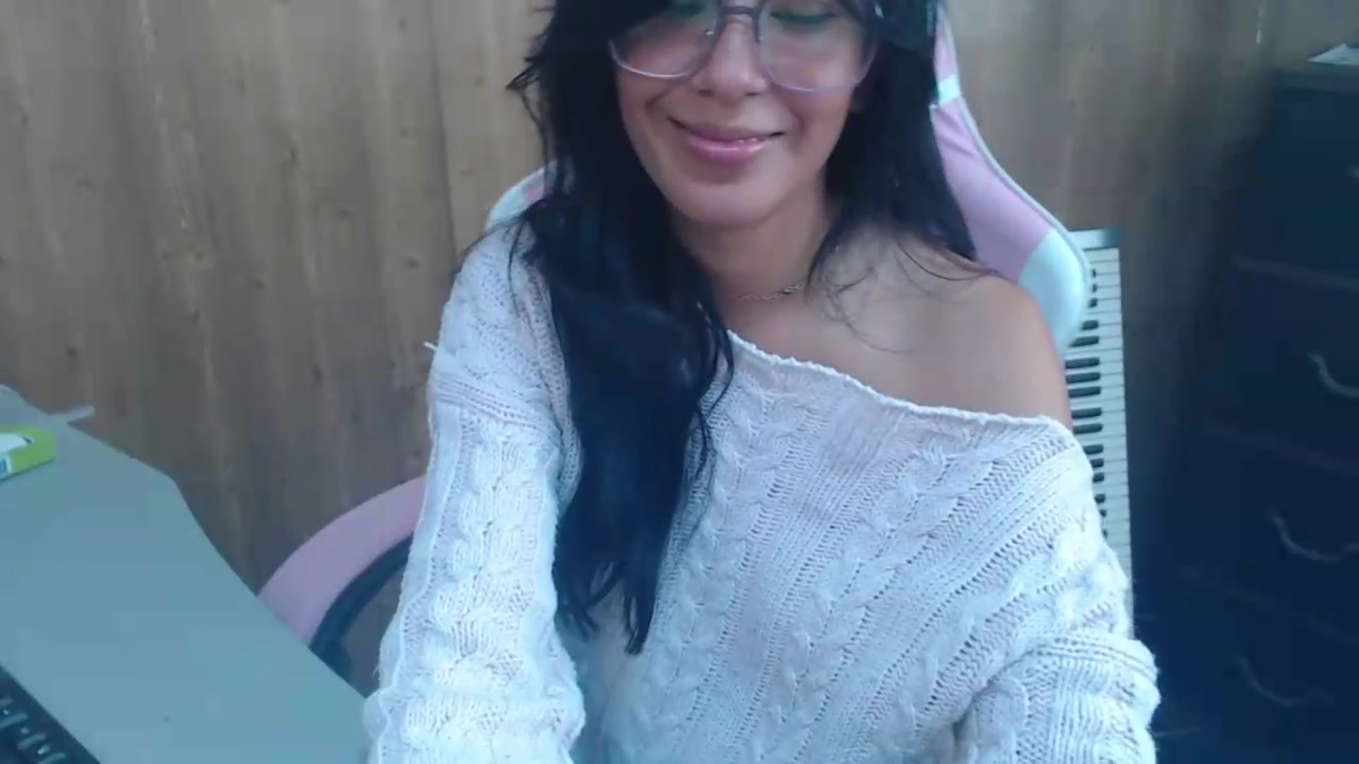 Gallery image thumbnail from pielmorena19's myfreecams stream on, 05/12/2026, 14:54 image 19 of 20