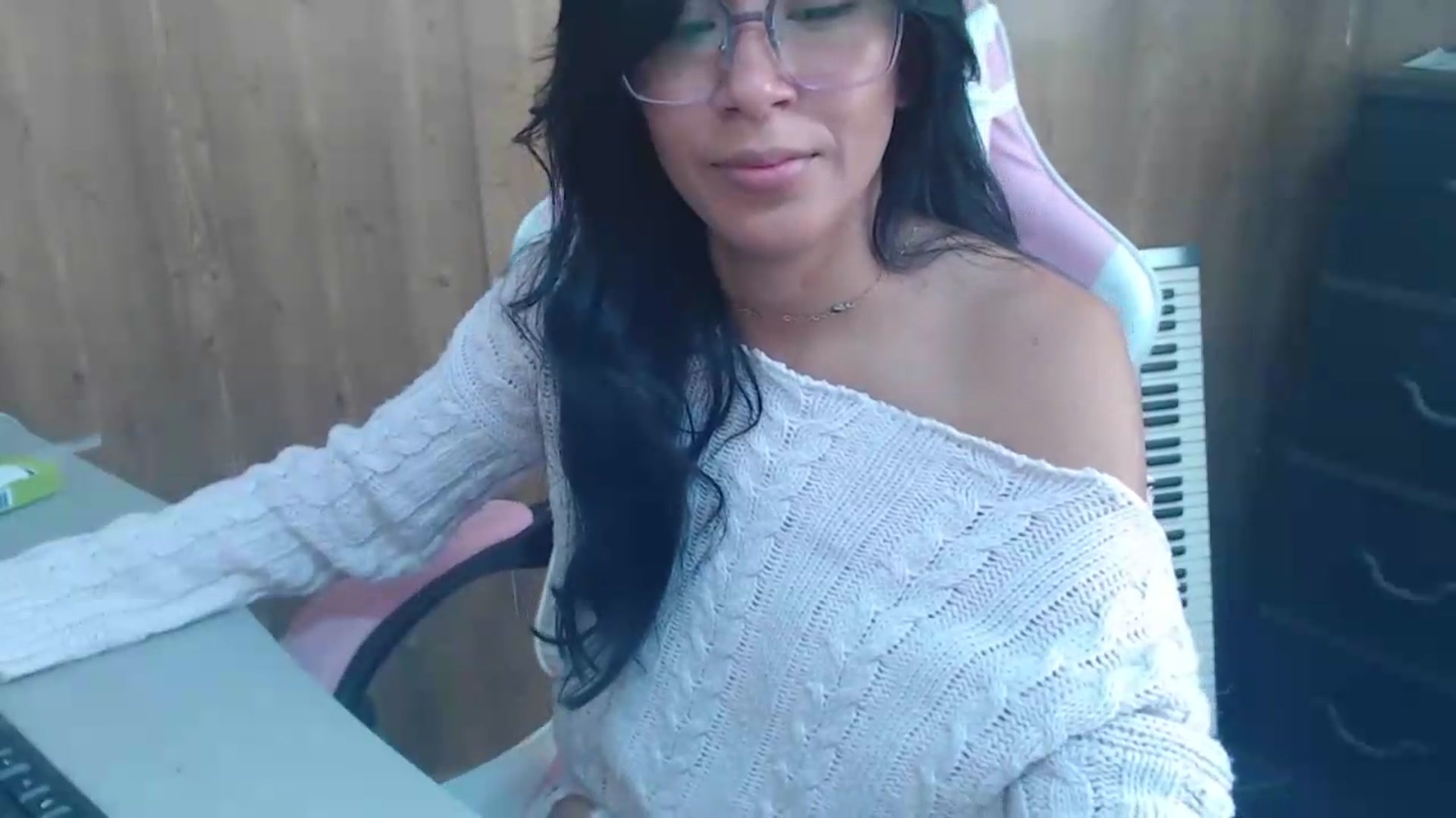 Gallery image thumbnail from pielmorena19's myfreecams stream on, 05/12/2026, 14:54 image 17 of 20