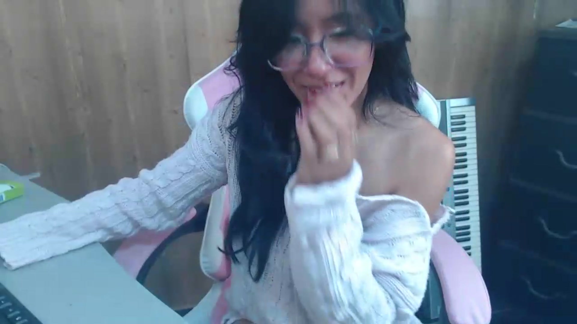 Gallery image thumbnail from pielmorena19's myfreecams stream on, 05/12/2026, 14:54 image 18 of 20