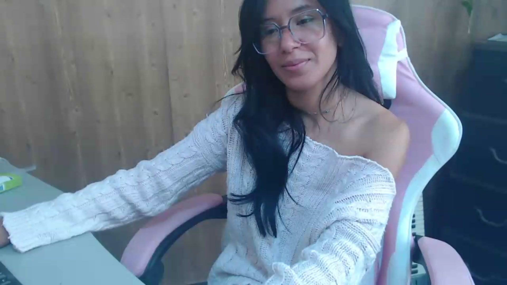 Gallery image thumbnail from pielmorena19's myfreecams stream on, 05/12/2026, 15:32 image 3 of 20