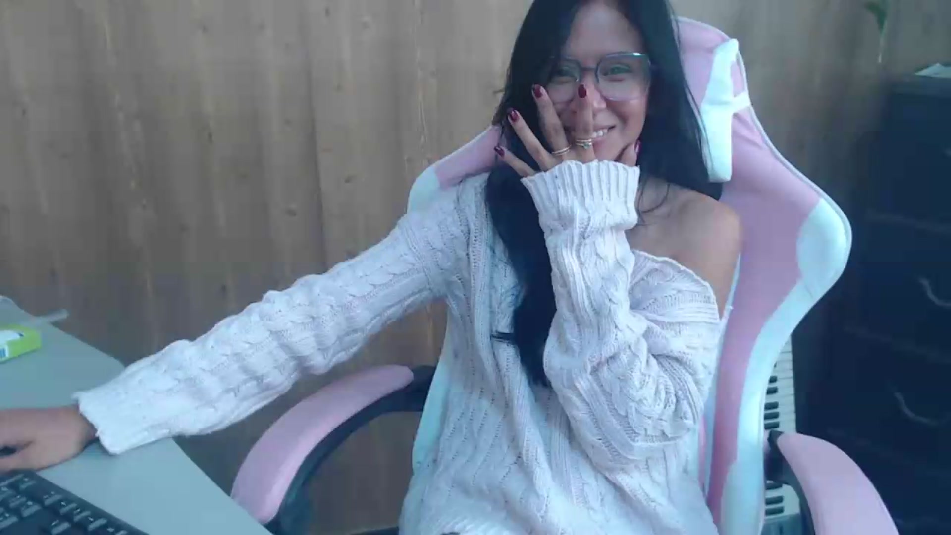 Gallery image thumbnail from pielmorena19's myfreecams stream on, 05/12/2026, 15:32 image 8 of 20