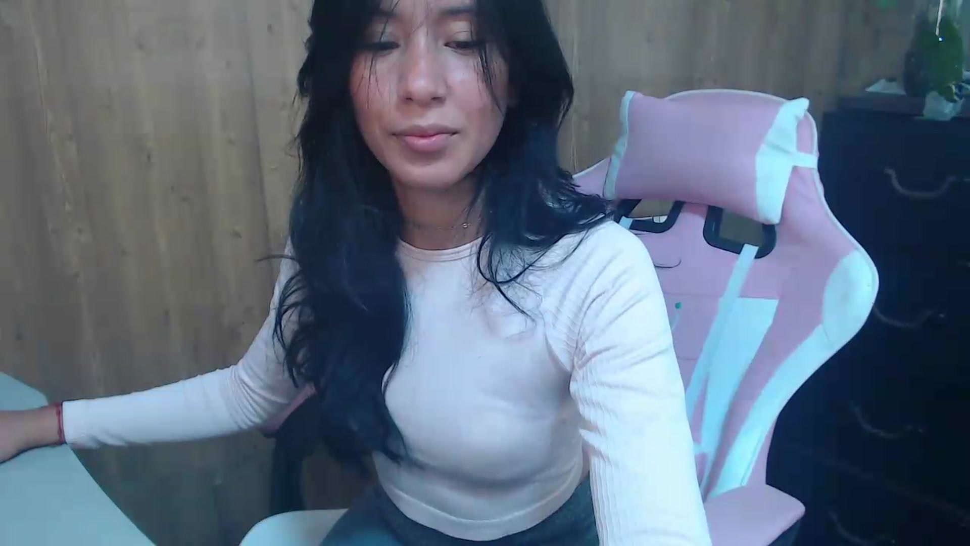 Gallery image thumbnail from pielmorena19's myfreecams stream on, 05/13/2026, 13:40 image 12 of 20