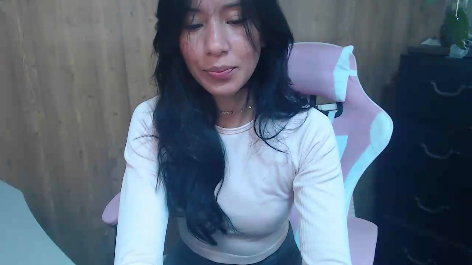 Gallery image thumbnail from pielmorena19's myfreecams stream on, 05/13/2026, 13:40 image 13 of 20