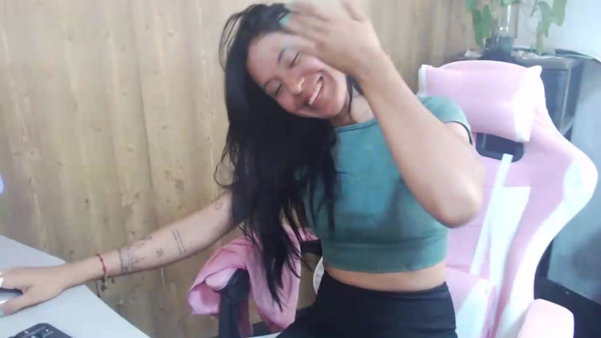 Gallery image thumbnail from pielmorena19's myfreecams stream on, 05/14/2026, 14:46 image 5 of 20