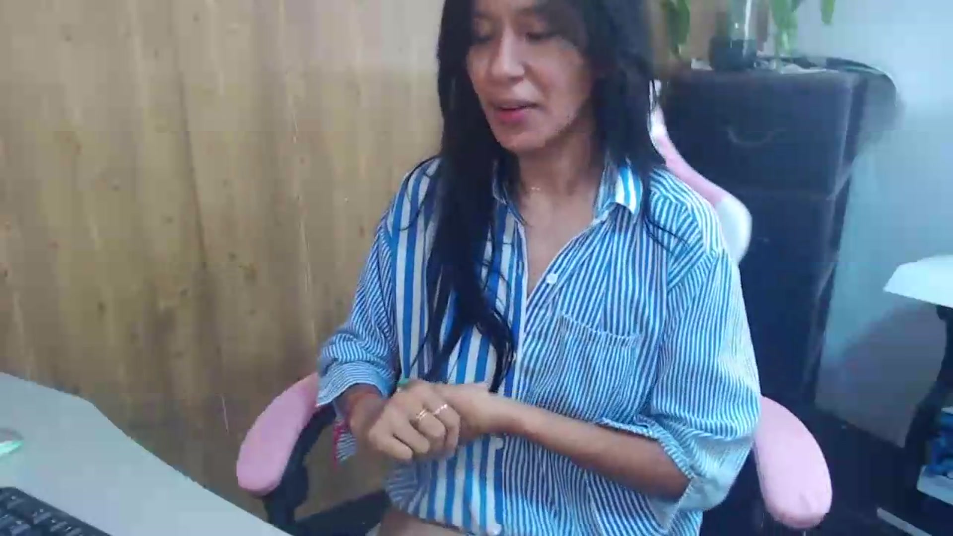 Gallery image thumbnail from pielmorena19's myfreecams stream on, 05/15/2026, 15:28 image 17 of 20