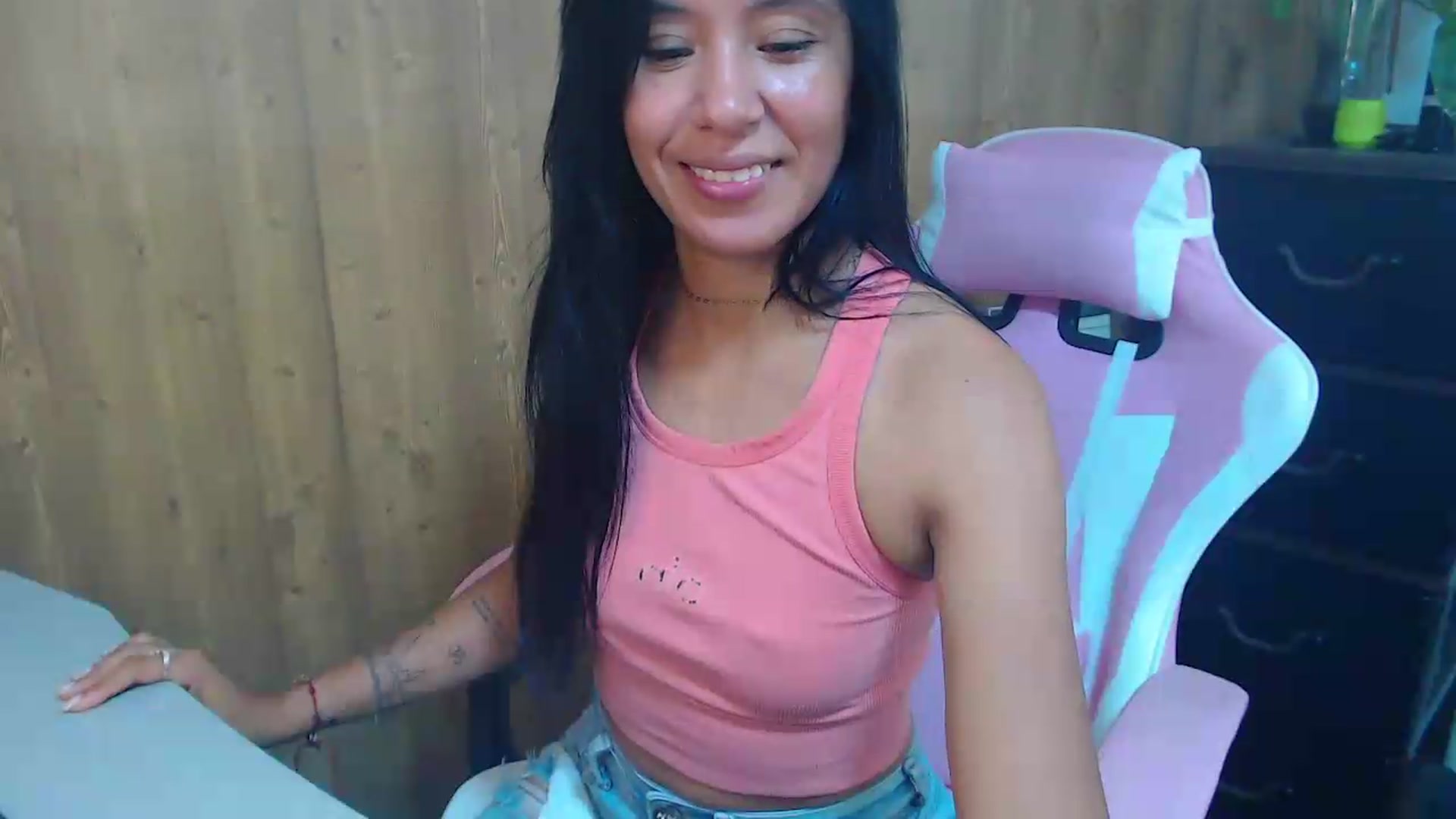 Gallery image thumbnail from pielmorena19's myfreecams stream on, 05/23/2026, 15:33 image 16 of 20