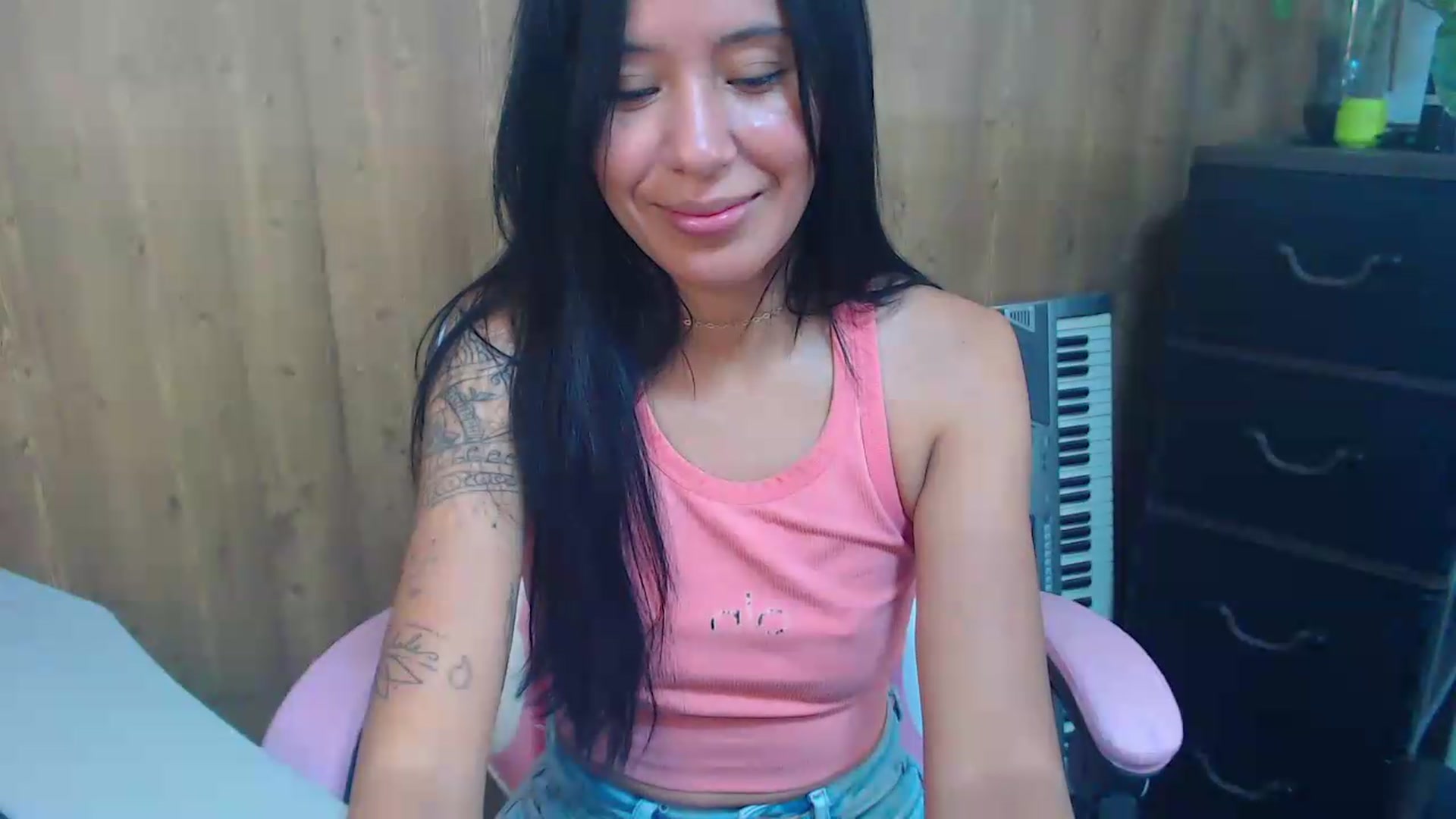 Gallery image thumbnail from pielmorena19's myfreecams stream on, 05/23/2026, 15:33 image 2 of 20
