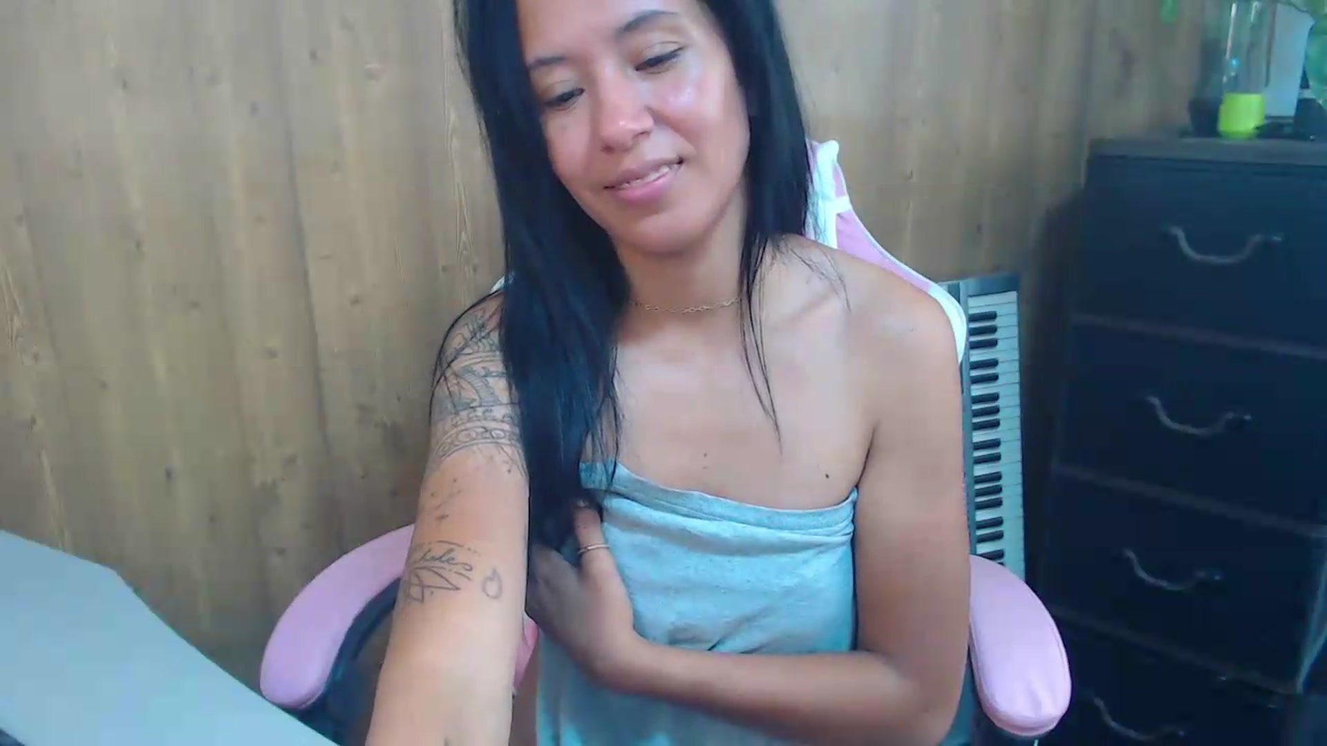 Gallery image thumbnail from pielmorena19's myfreecams stream on, 05/23/2026, 16:18 image 10 of 20