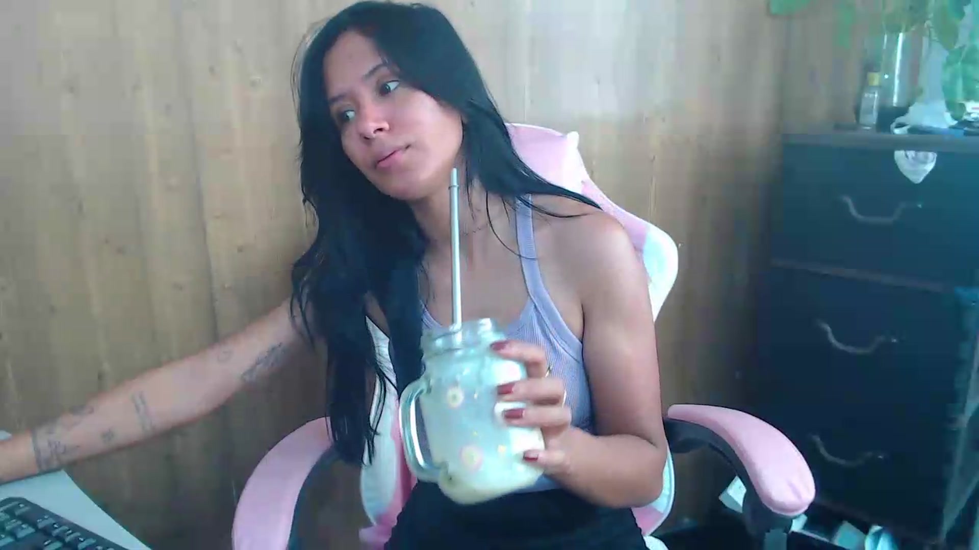 Gallery image thumbnail from pielmorena19's myfreecams stream on, 05/26/2026, 15:49 image 3 of 20