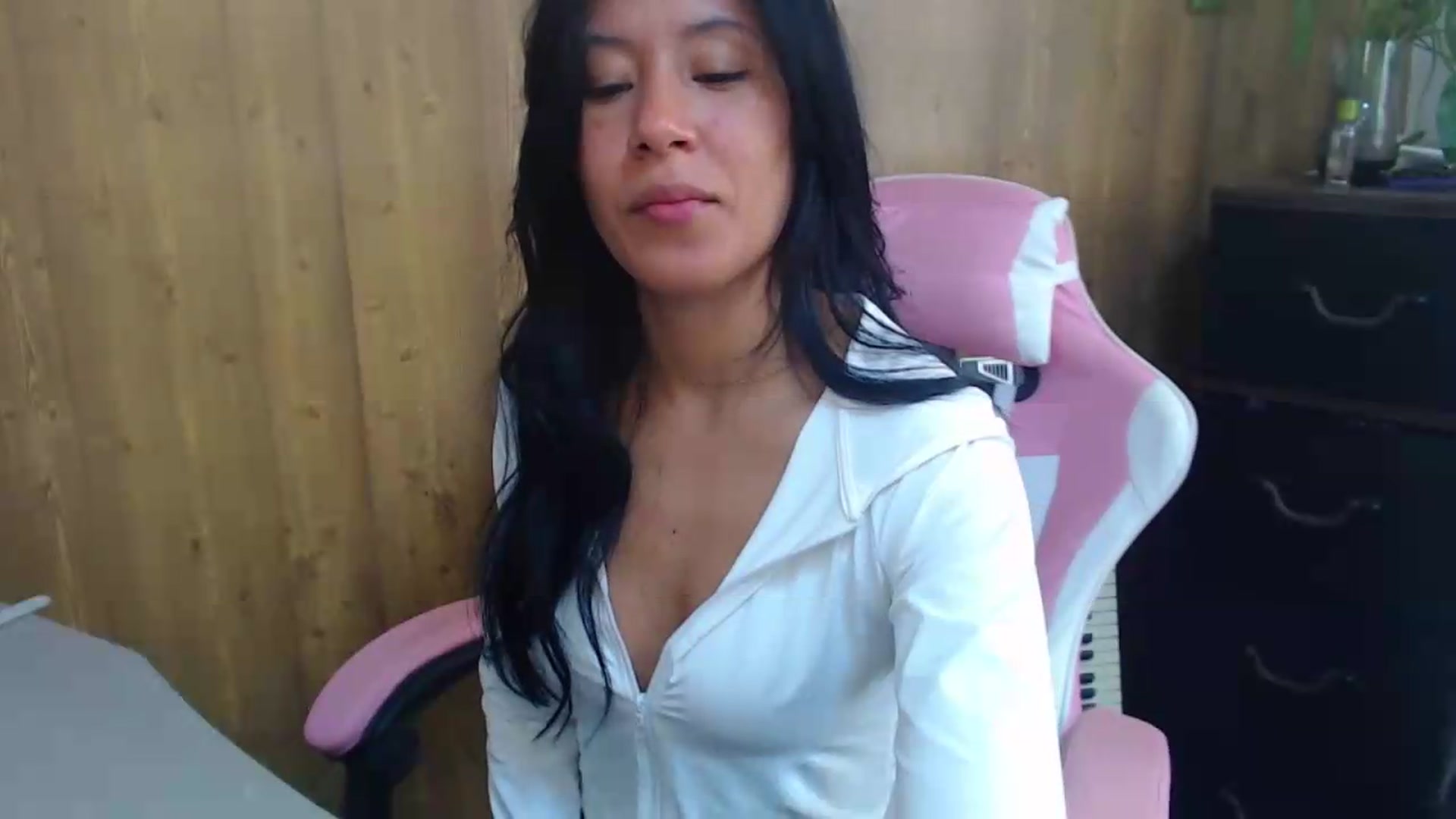 Gallery image thumbnail from pielmorena19's myfreecams stream on, 05/30/2026, 14:36 image 9 of 20