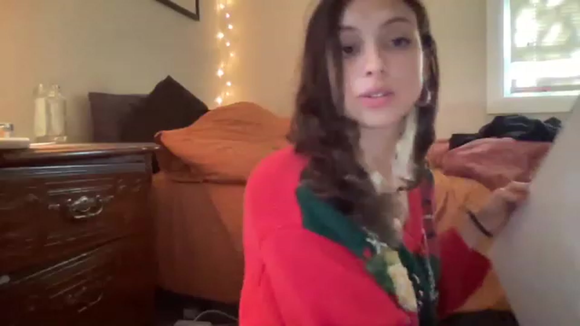 Gallery image thumbnail from piesupply's myfreecams stream on, 12/12/2022, 21:40 image 12 of 20