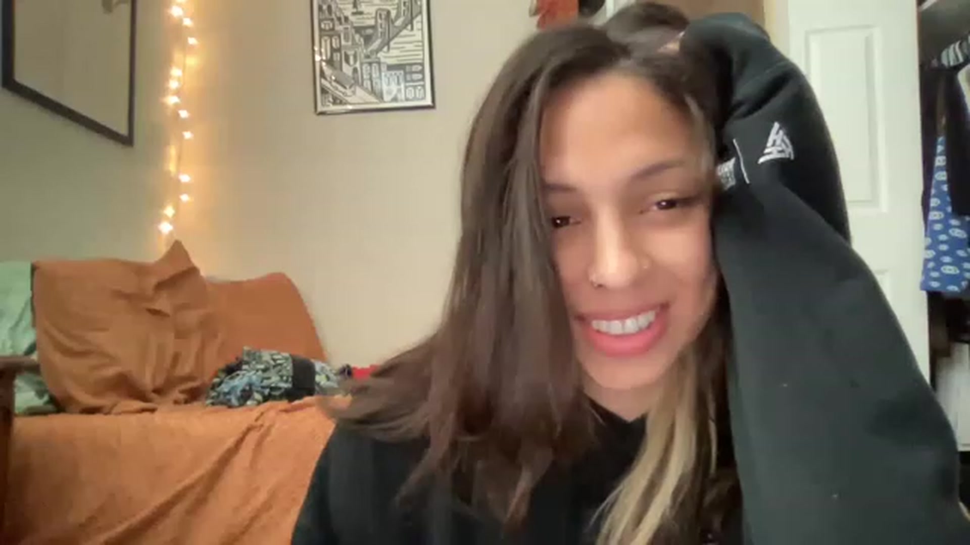 Gallery image thumbnail from piesupply's myfreecams stream on, 03/15/2023, 17:26 image 5 of 20