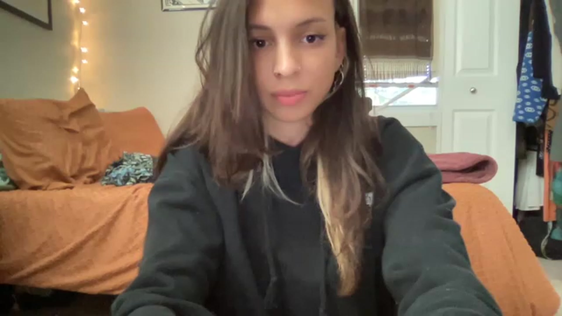 Gallery image thumbnail from piesupply's myfreecams stream on, 03/15/2023, 17:26 image 9 of 20