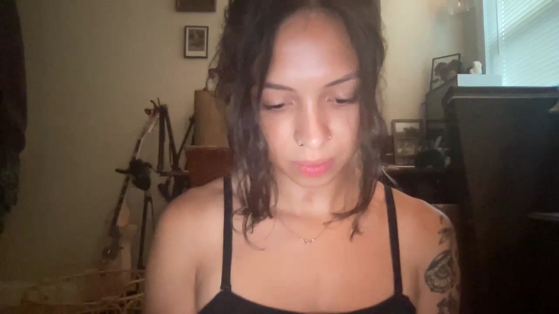 Gallery image thumbnail from piesupply's myfreecams stream on, 05/22/2023, 21:02 image 6 of 20