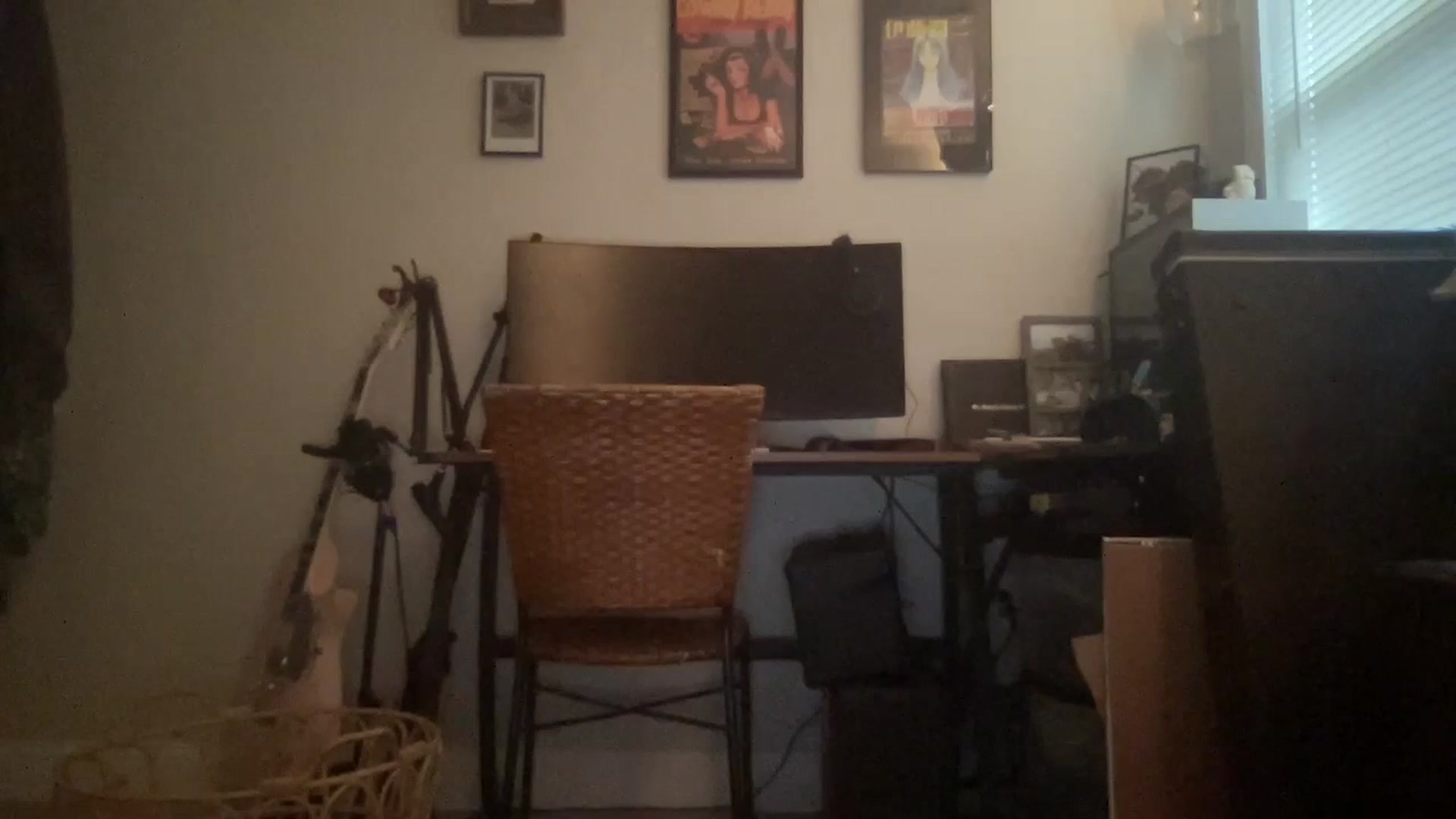 Gallery image thumbnail from piesupply's myfreecams stream on, 05/22/2023, 21:02 image 16 of 20