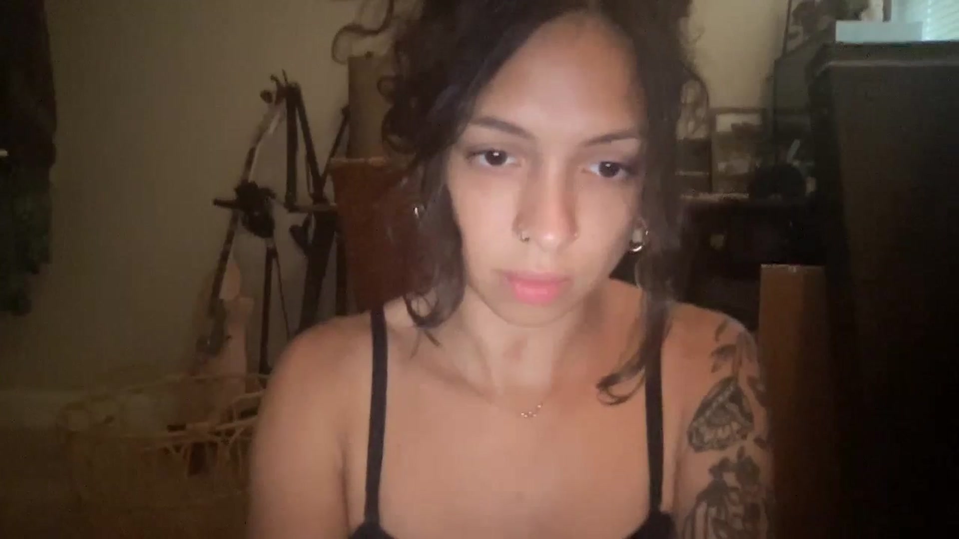 Gallery image thumbnail from piesupply's myfreecams stream on, 05/22/2023, 21:02 image 18 of 20