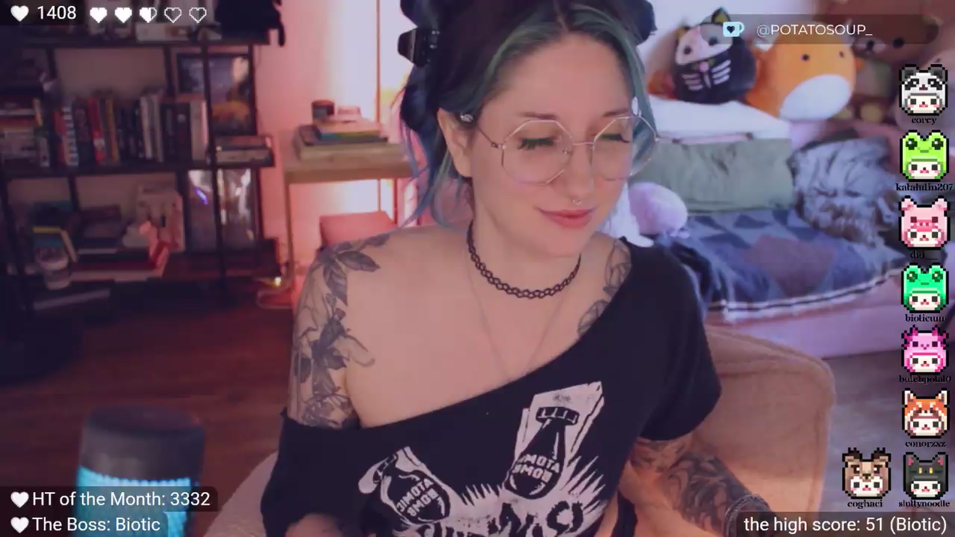 Gallery image thumbnail from pigeonsgonewild's myfreecams stream on, 09/21/2026, 24:07 image 6 of 20