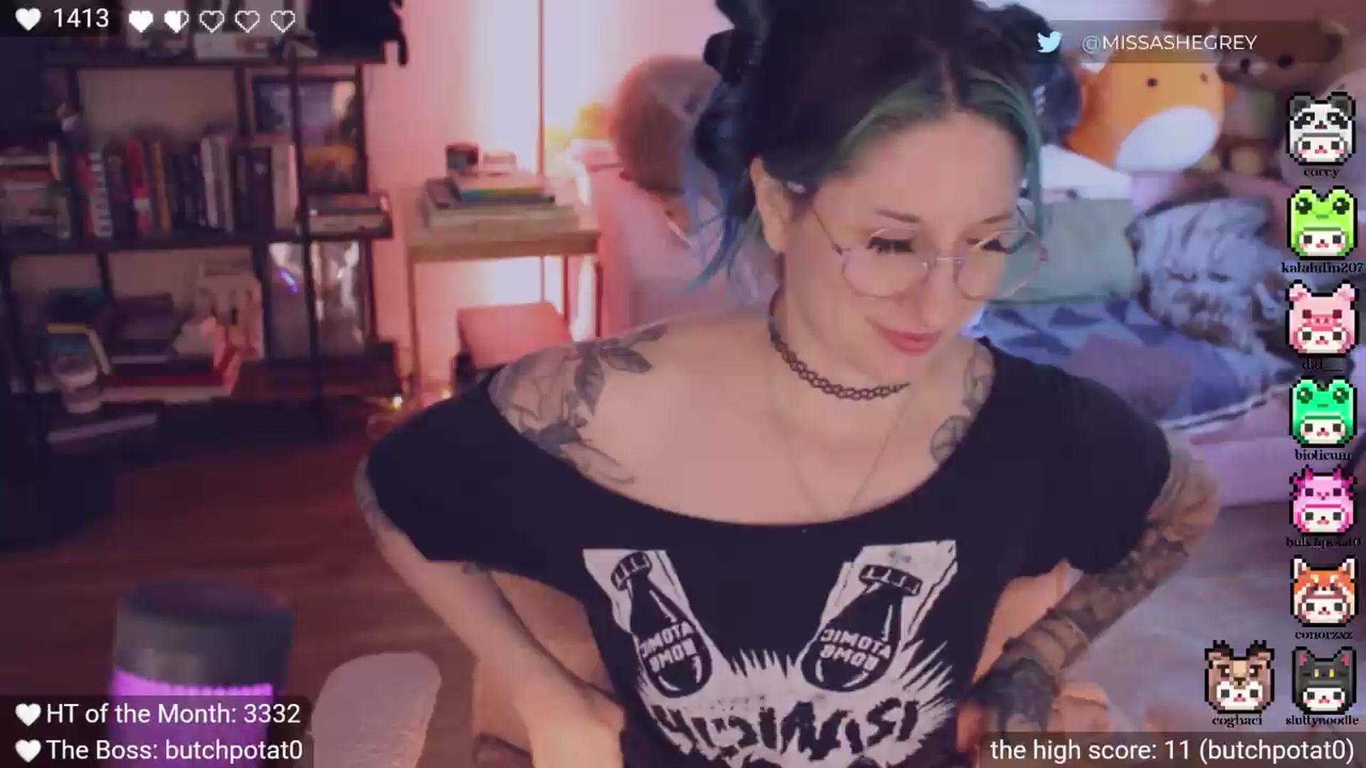 Gallery image thumbnail from pigeonsgonewild's myfreecams stream on, 09/21/2026, 24:07 image 4 of 20