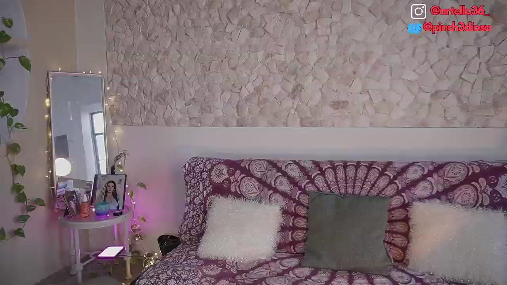 Gallery image thumbnail from pincheDiosa's myfreecams stream on, 02/27/2025, 15:23 image 9 of 20