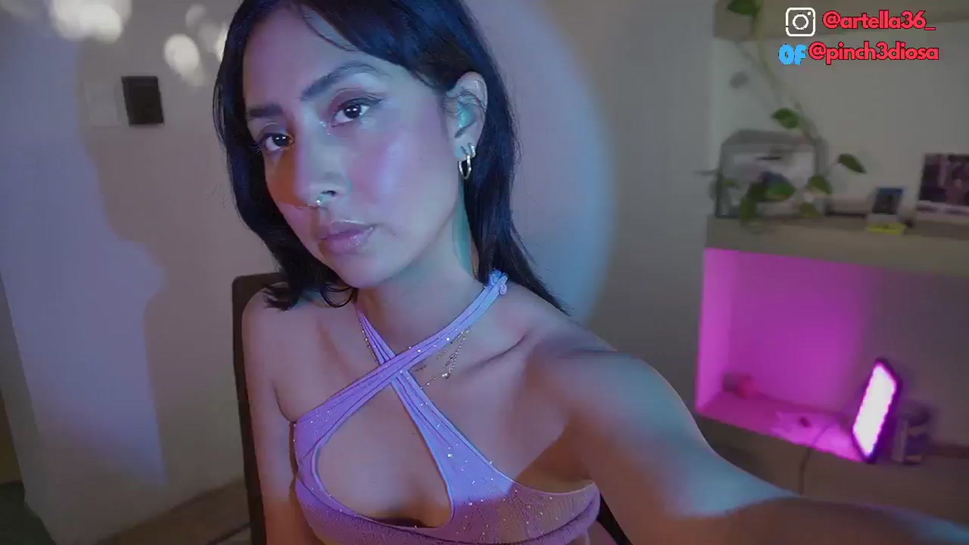 Gallery image thumbnail from pincheDiosa's myfreecams stream on, 02/28/2025, 14:09 image 11 of 20