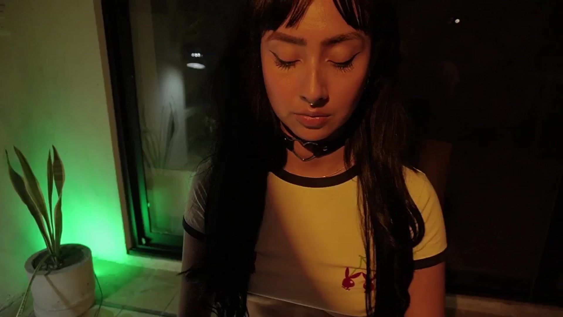 Gallery image thumbnail from pincheDiosa's myfreecams stream on, 04/21/2025, 02:38 image 11 of 20