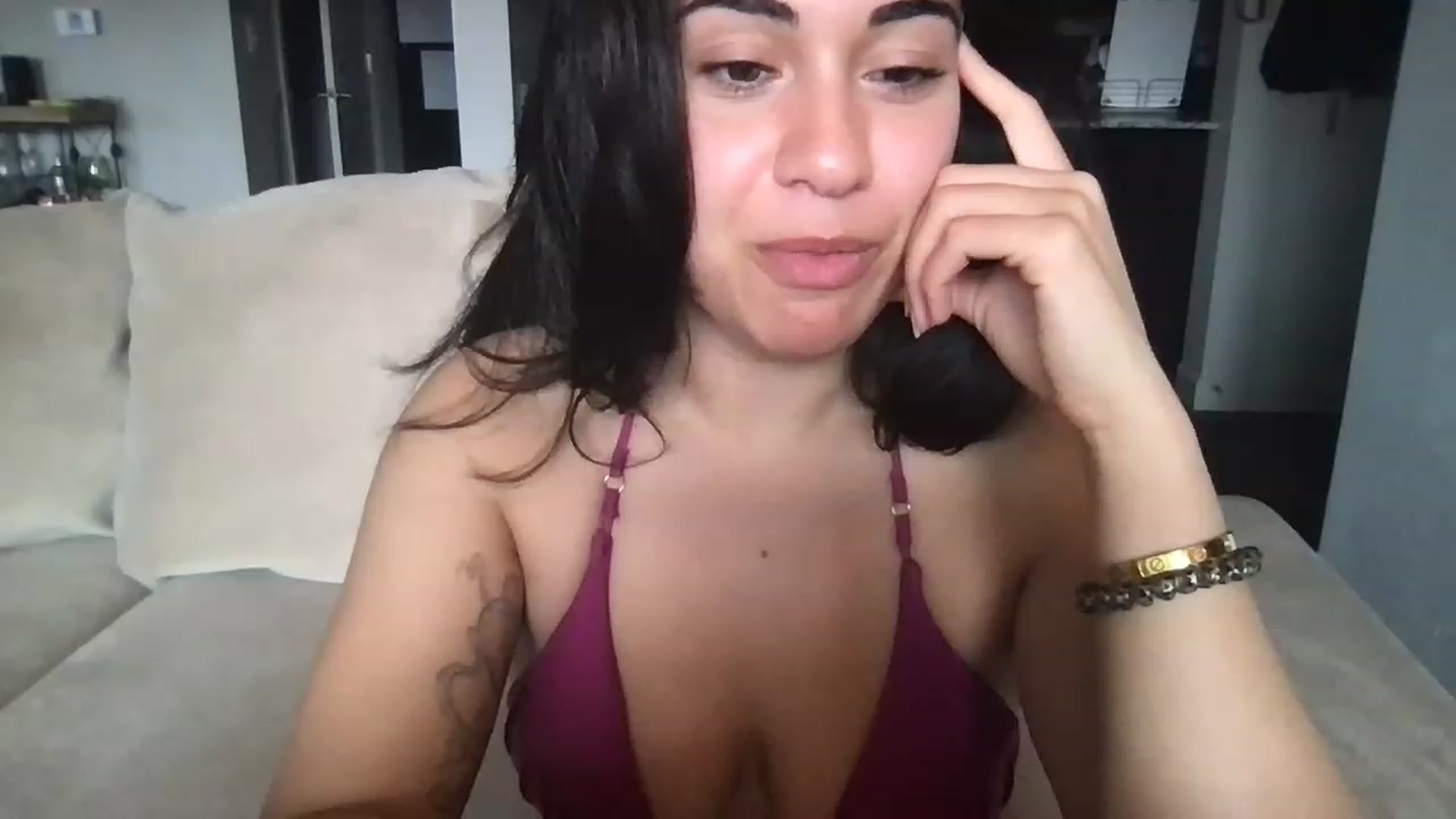 Gallery image thumbnail from pineappsauce's myfreecams stream on, 03/24/2023, 19:48 image 5 of 20