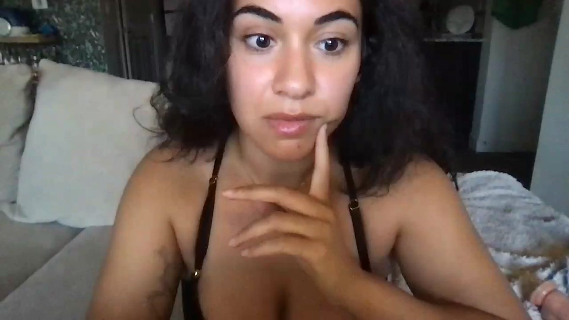 Gallery image thumbnail from pineappsauce's myfreecams stream on, 09/23/2023, 20:01 image 15 of 20